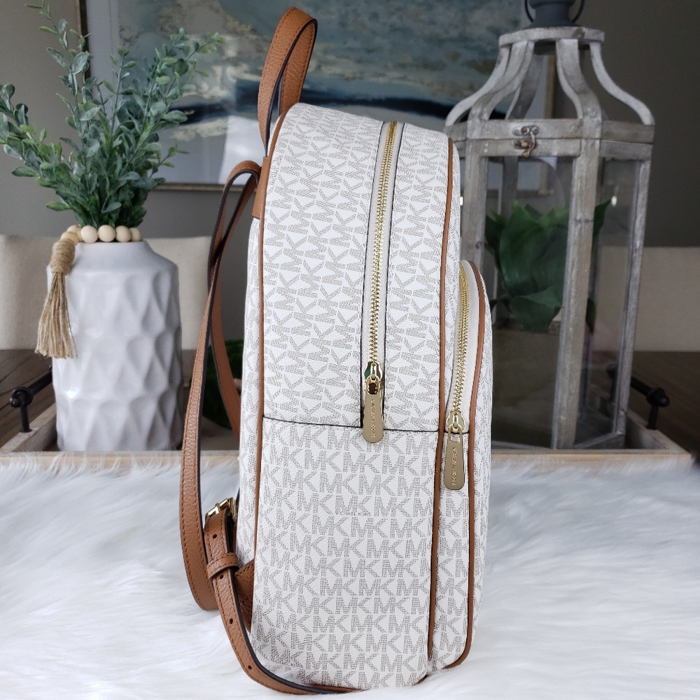 🌺NWT Michael Kors LG Abbey backpack bag Vanilla - Picture 4 of 8